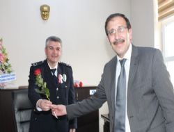 Bulutlar'dan karanfilli kutlama